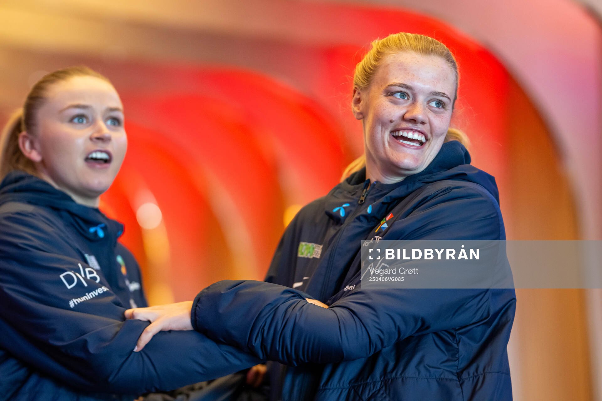 Anna Langås Jøsendal and Mathilde Harviken of the