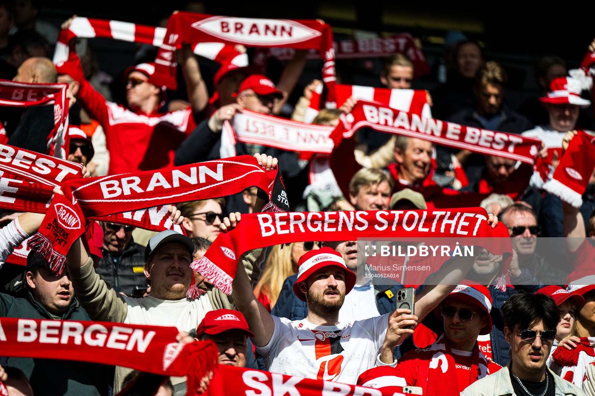 Spectators in the stands ahead of the Eliteserien match between Brann and Tromsø on April 6, 2025 in Bergen. 
