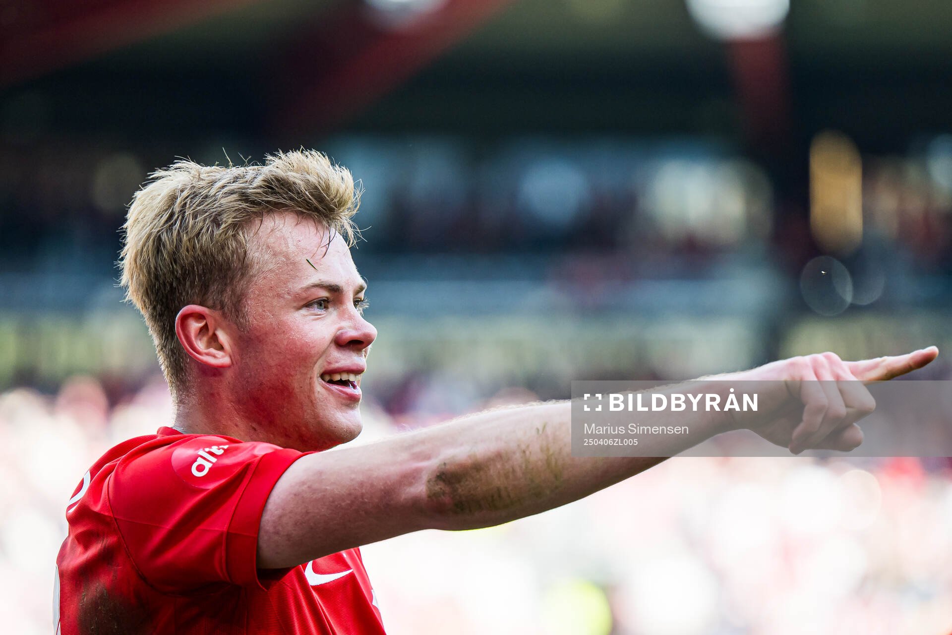 Aune Heggebø of Brann celebrates
