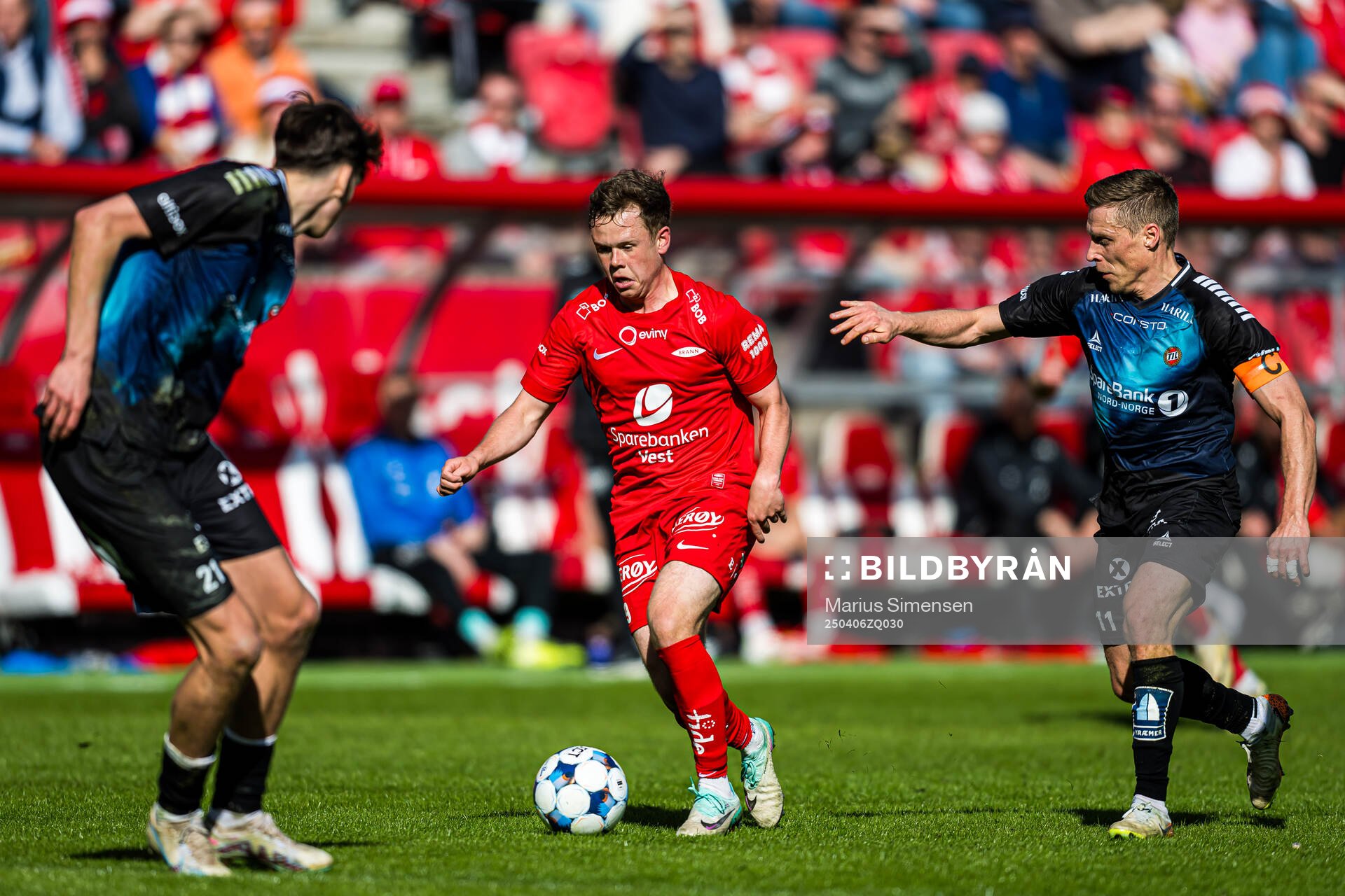 Eggert Aron Gudmundsson of Brann and Ruben Yttergård