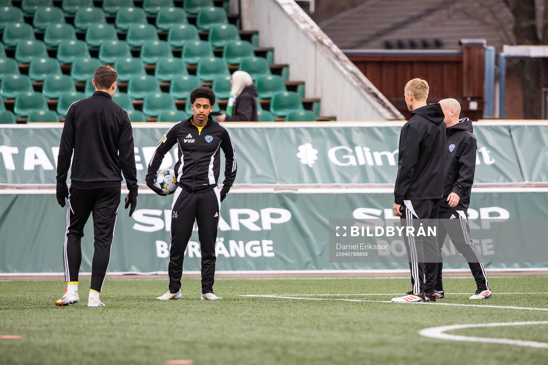 Falkenbergs Seif Ali Hindi inför fotbollsmatchen i Superettan mellan Brage och Falkenberg den 7 april 2025 i Borlänge. 