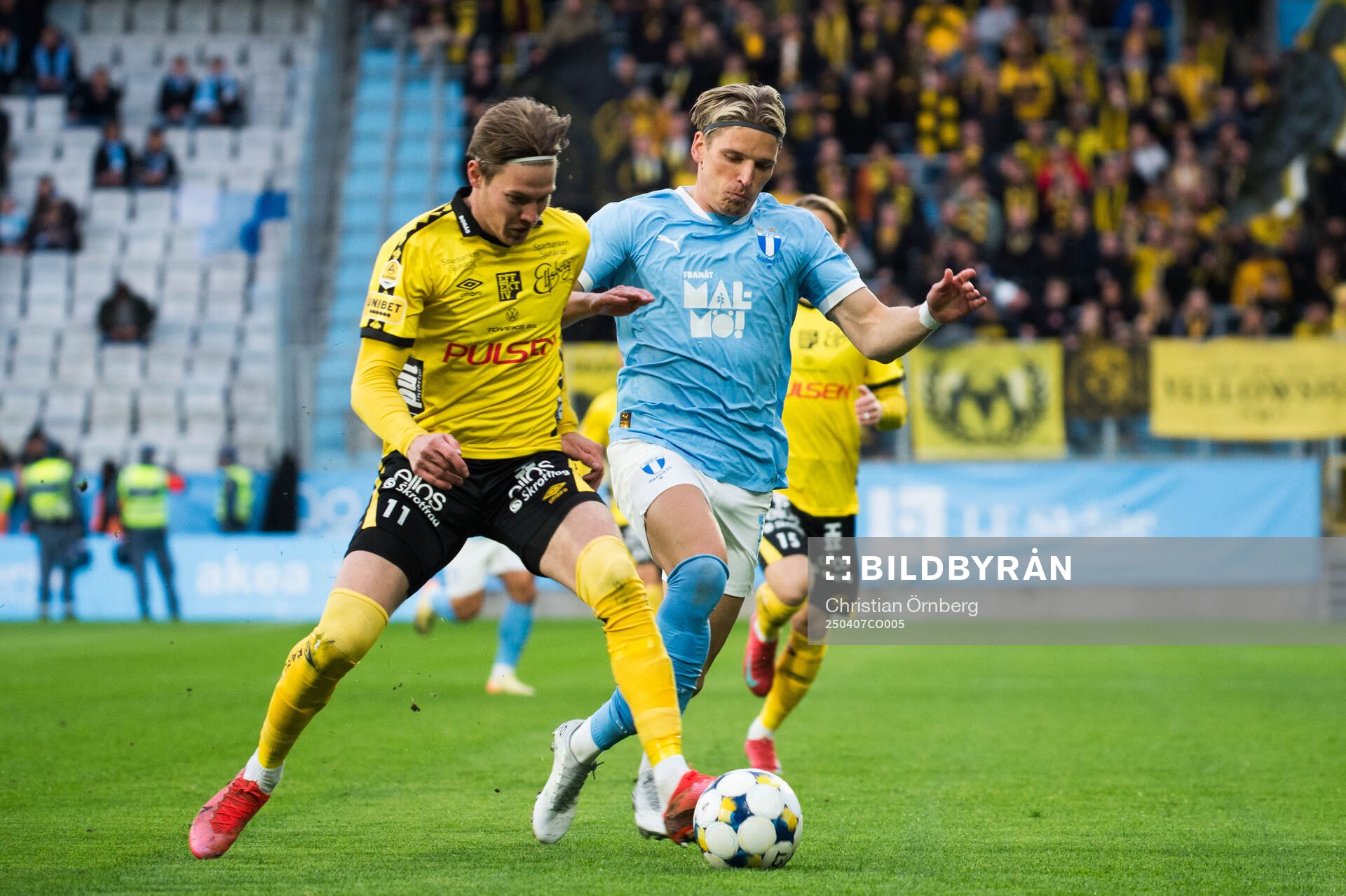 Elfsborgs Taylor Silverholt och Malmö FFs Jens Stryger