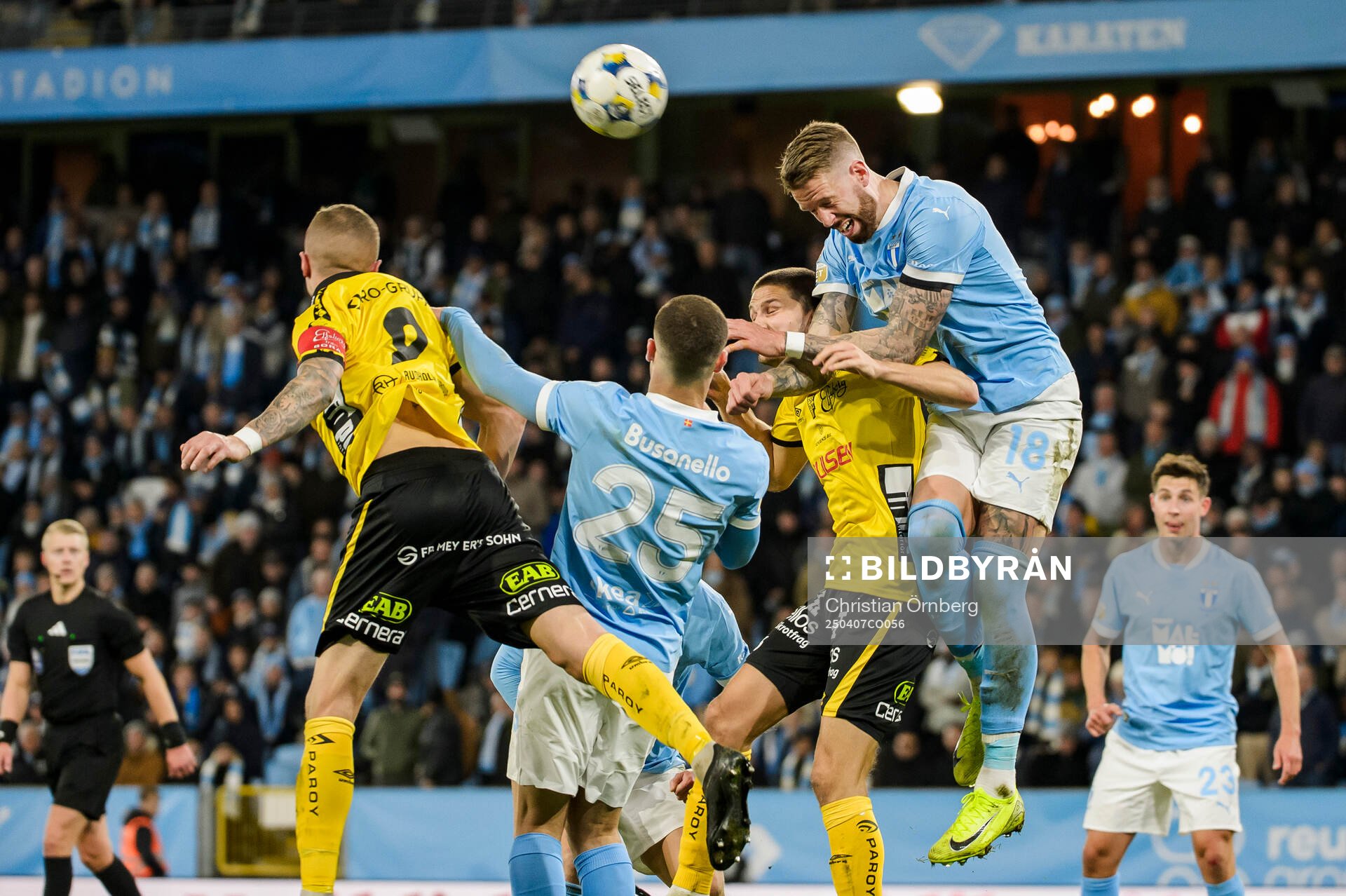 Malmö FFs Pontus Jansson mot Elfsborgs Rasmus Wikström