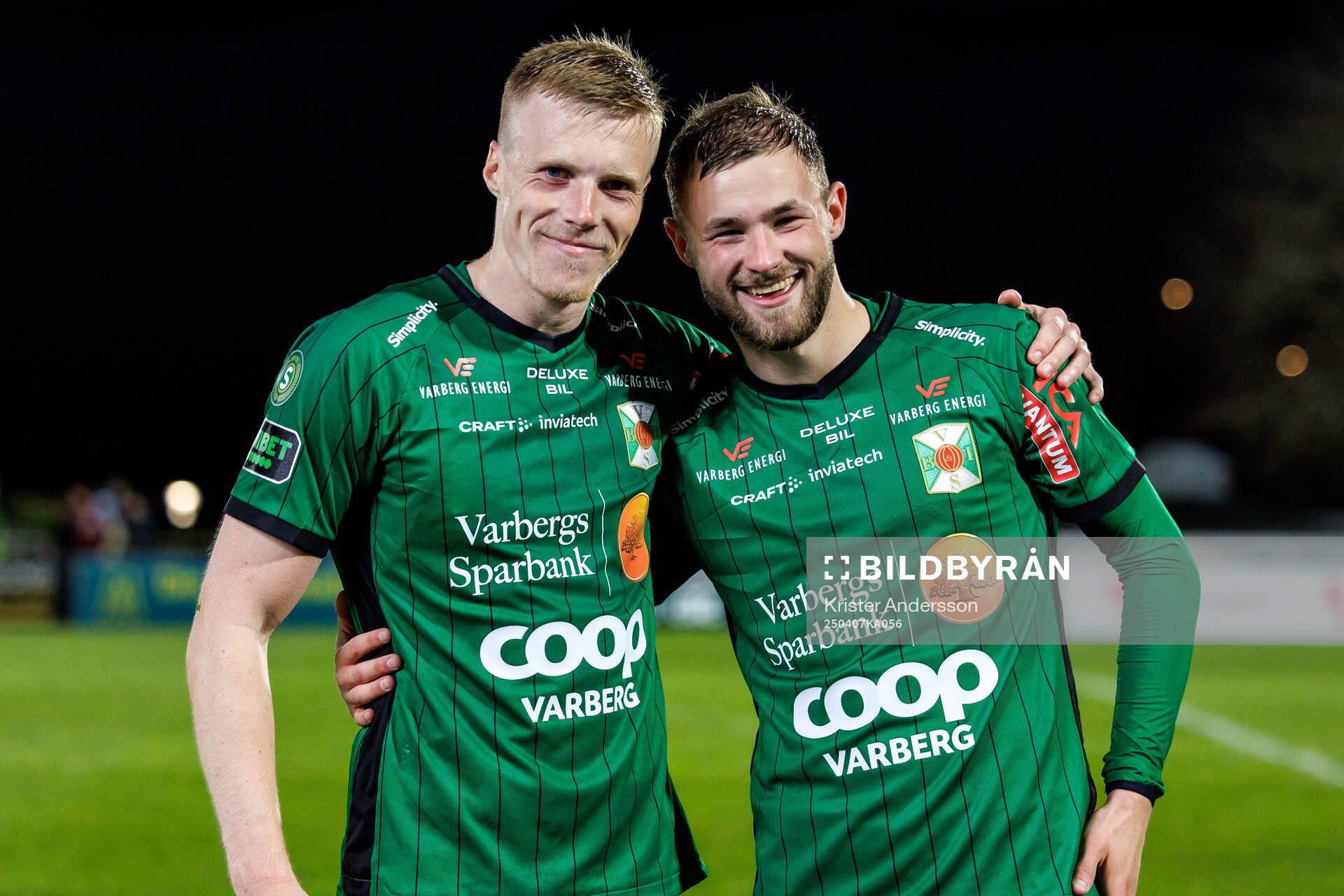 Varbergs Emil Hellman och Oliver Alfonsi jublar