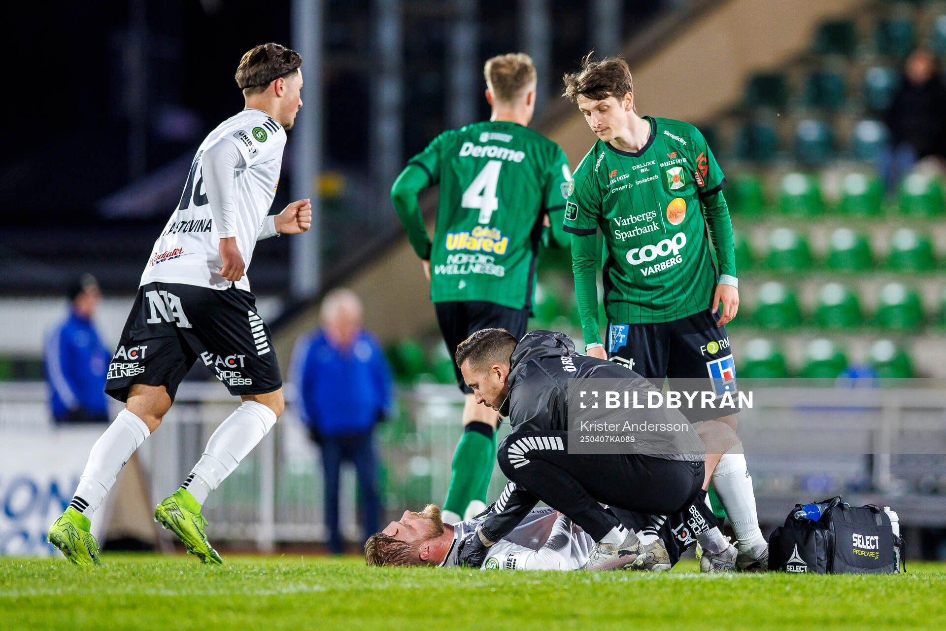 Örebros Karl Holmberg har ont