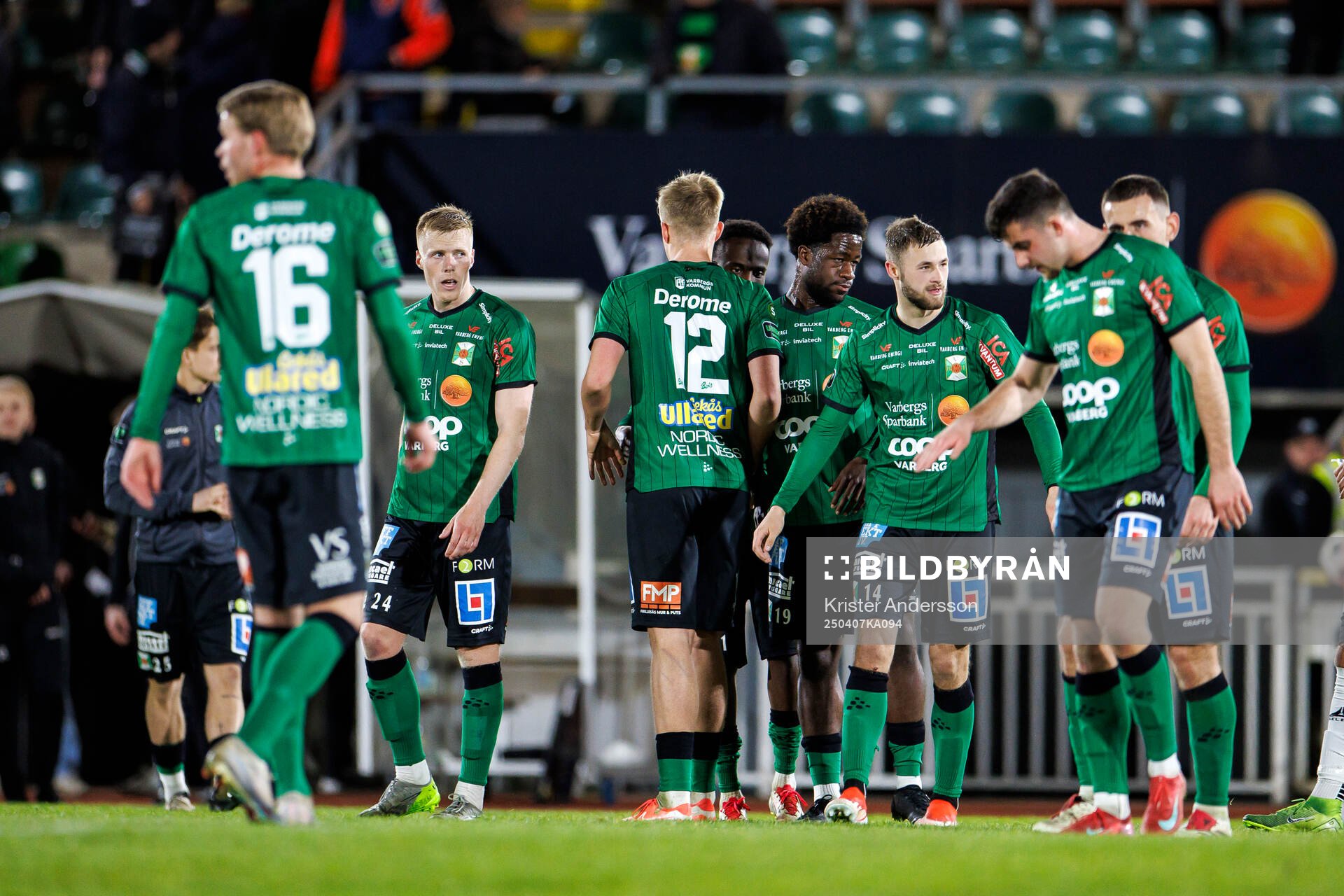 Varbergs spelare jublar