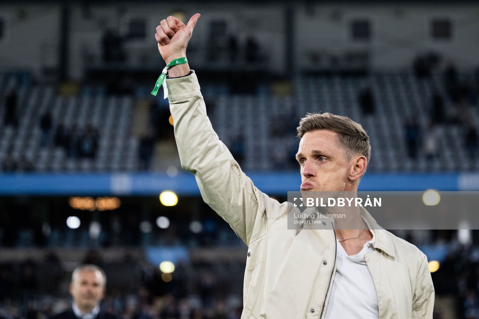 Malmö FFs Sören Rieks tackas av i halvtid av