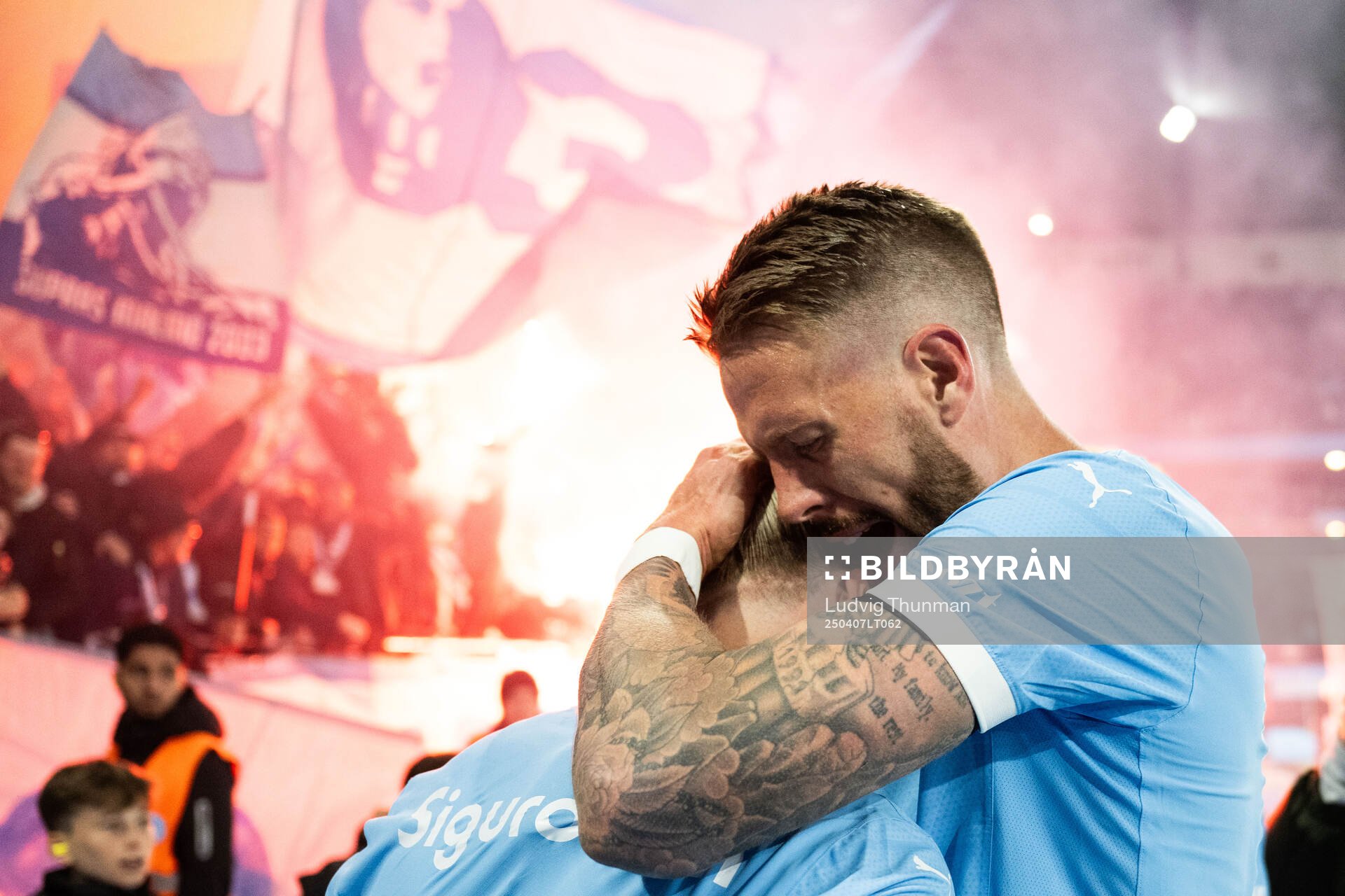 Malmö FFs Arnor Sigurdsson jublar med Pontus Jansson