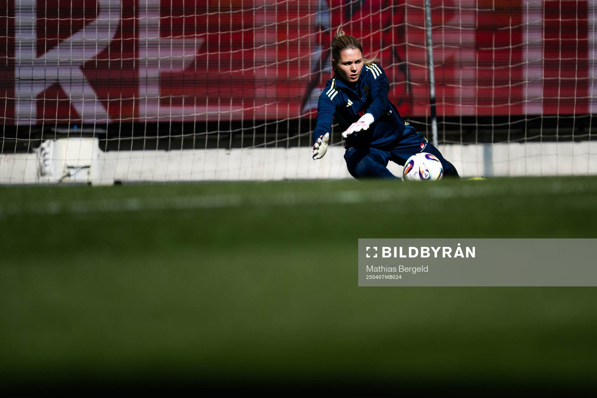 Goalkeeper Jennifer Falk of the Swedish women's national football team during a training session on April 7, 2025 in Gothenburg.