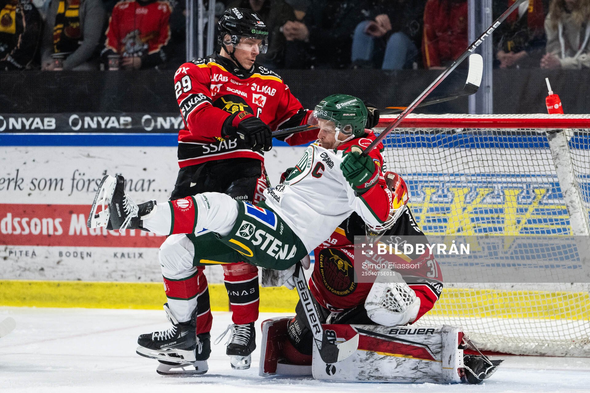 Luleås Erik Gustafsson och Frölundas Max Friberg