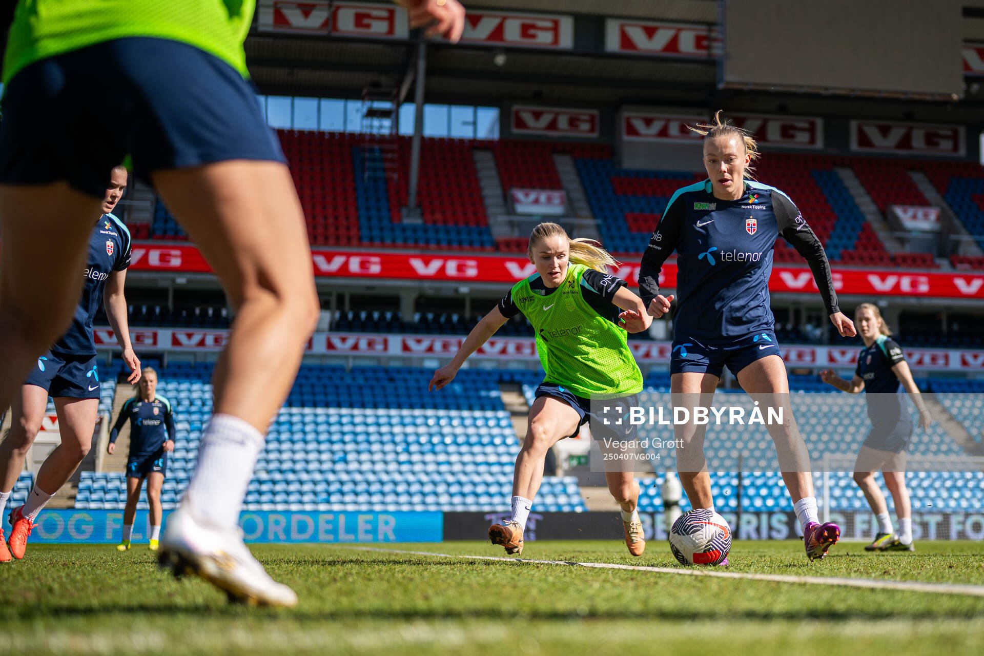 Anna Langås Jøsendal and Synne Sofie Kinden Jensen of the
