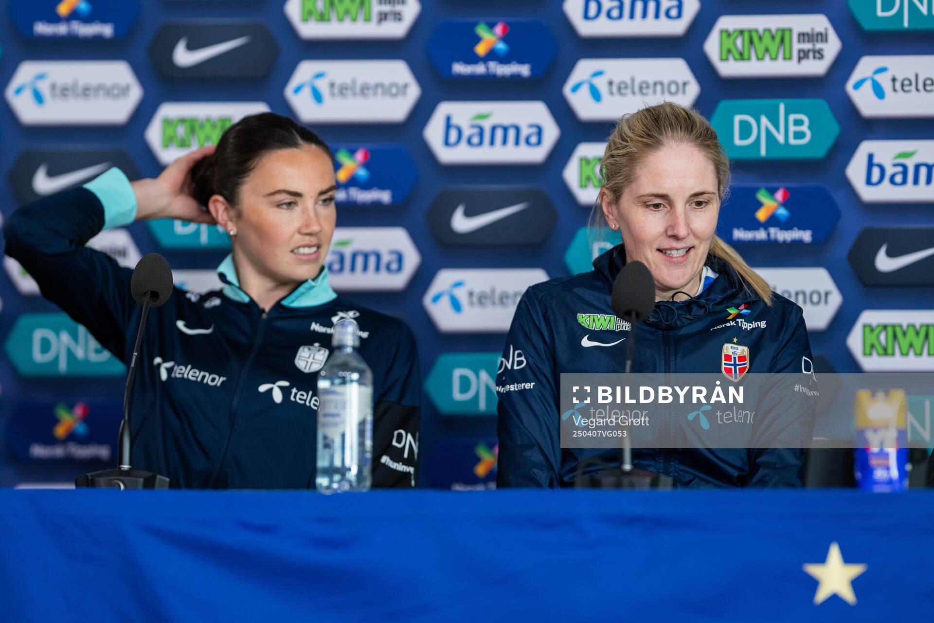 Ingrid Syrstad Engen and head coach Gemma Grainger of the