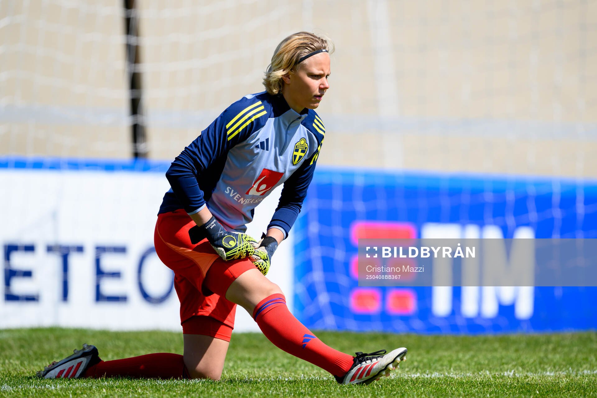 Goalkeeper Saga Andersson of Sweden