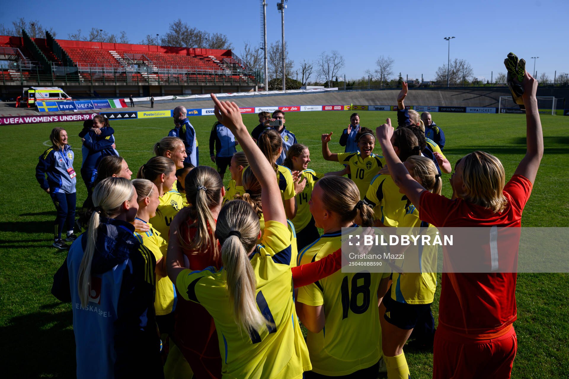 Players of Sweden celebrate