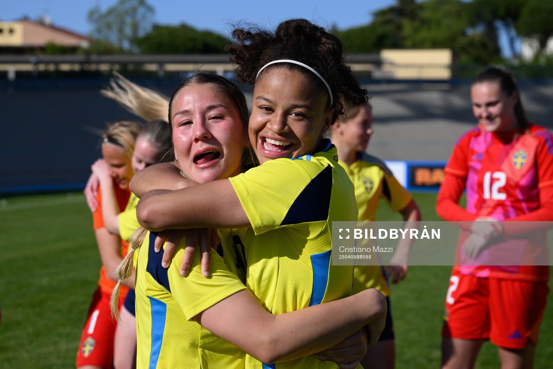 Felicia Schröder of Sweden celebrates