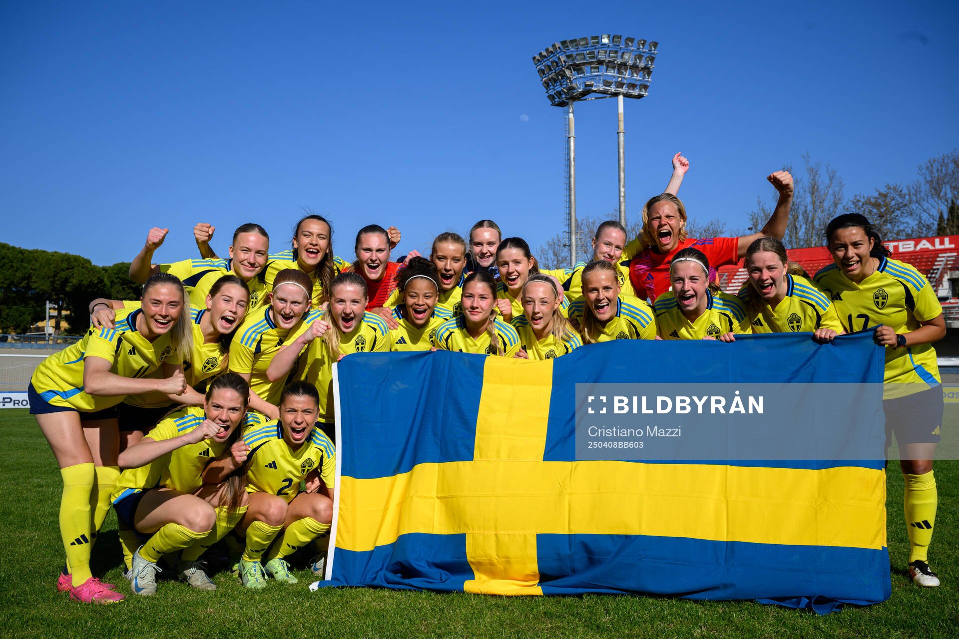 Players of Sweden celebrate