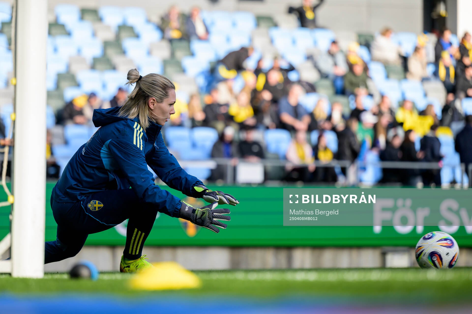 Goalkeeper Jennifer Falk of Sweden