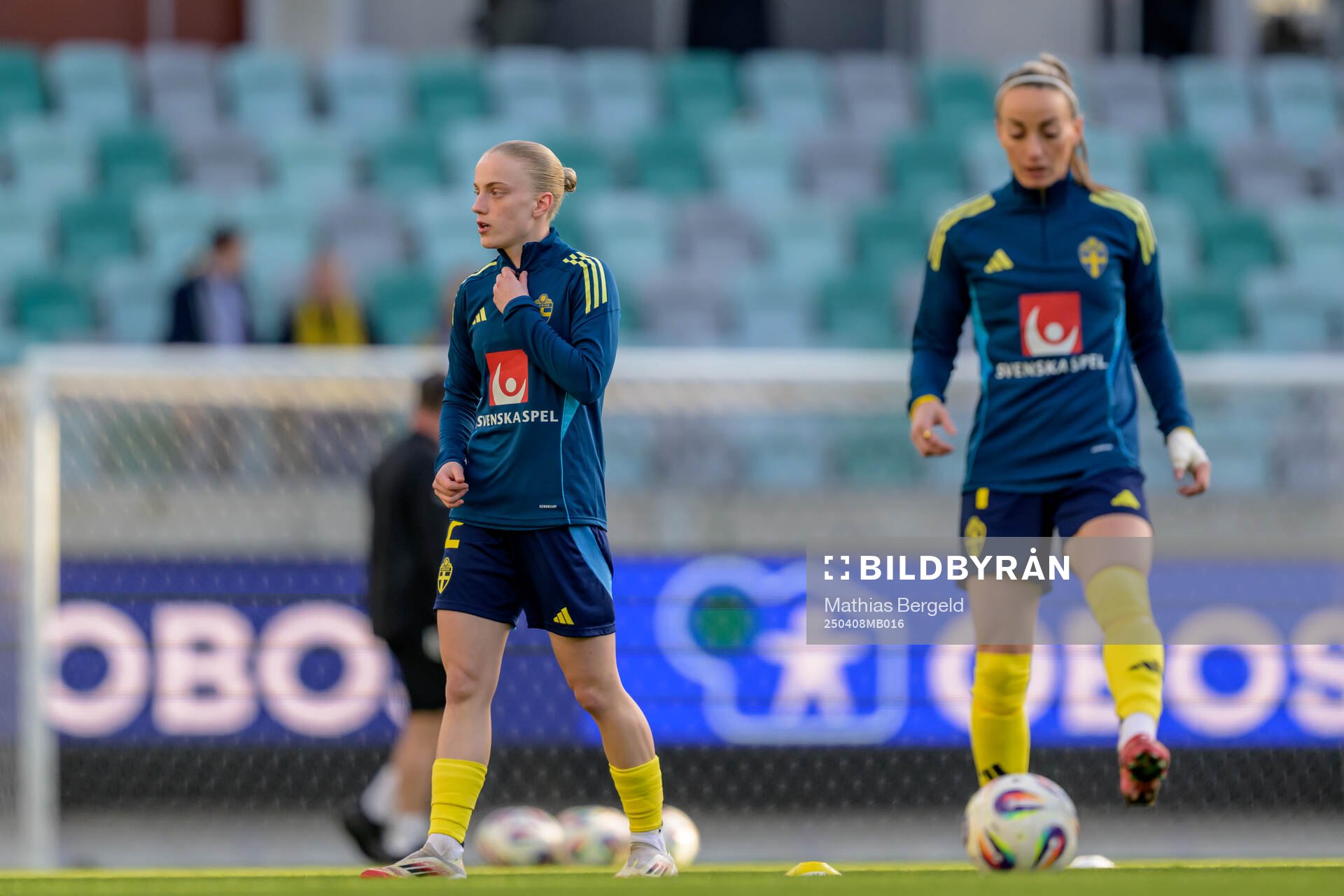 Anna Sandberg and Kosovare Asllani of Sweden