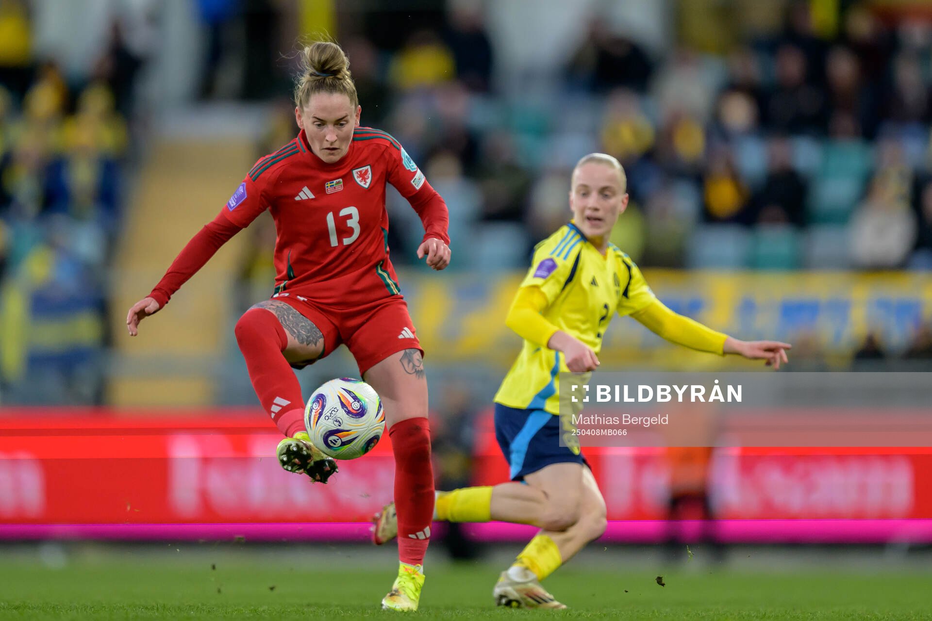 Ellen Jones of Wales and Anna Sandberg of Sweden during the UEFA Women's Nations League football match between Sweden and Wales on April 8, 2025 in Gothenburg.