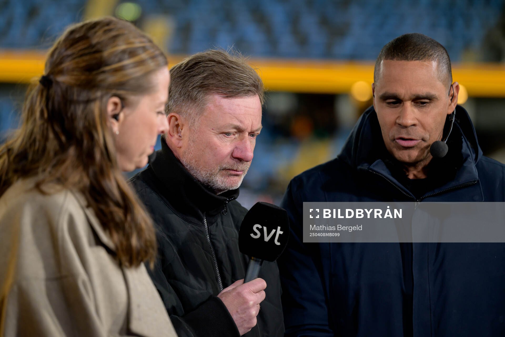 Head coach Peter Gerhardsson of Sweden and Daniel Nannskog of Swedish broadcaster SVT during the UEFA Women's Nations League football match between Sweden and Wales on April 8, 2025 in Gothenburg.