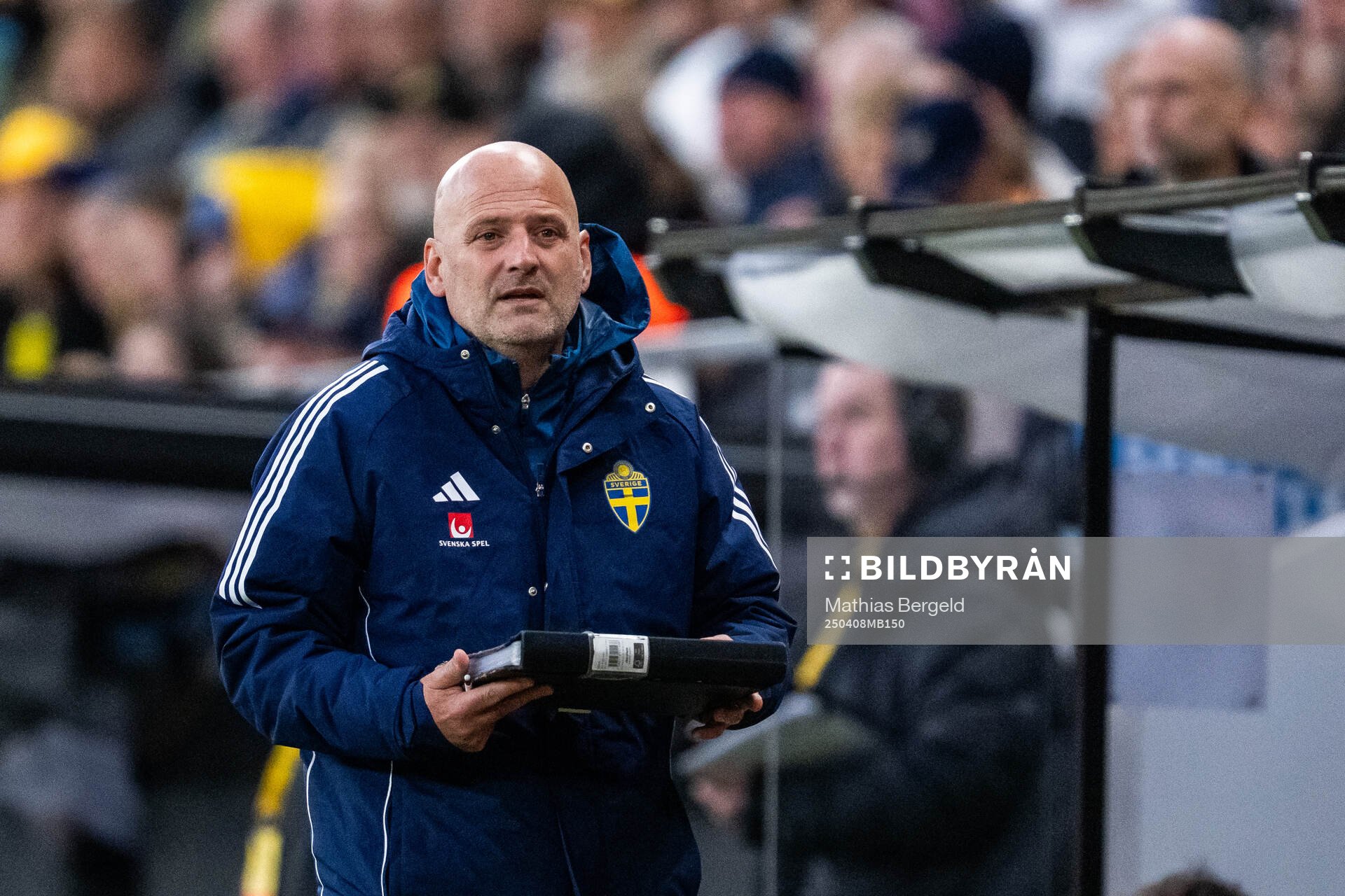 Assistant coach Magnus Wikman of Sweden during the UEFA Women's Nations League football match between Sweden and Wales on April 8, 2025 in Gothenburg. 