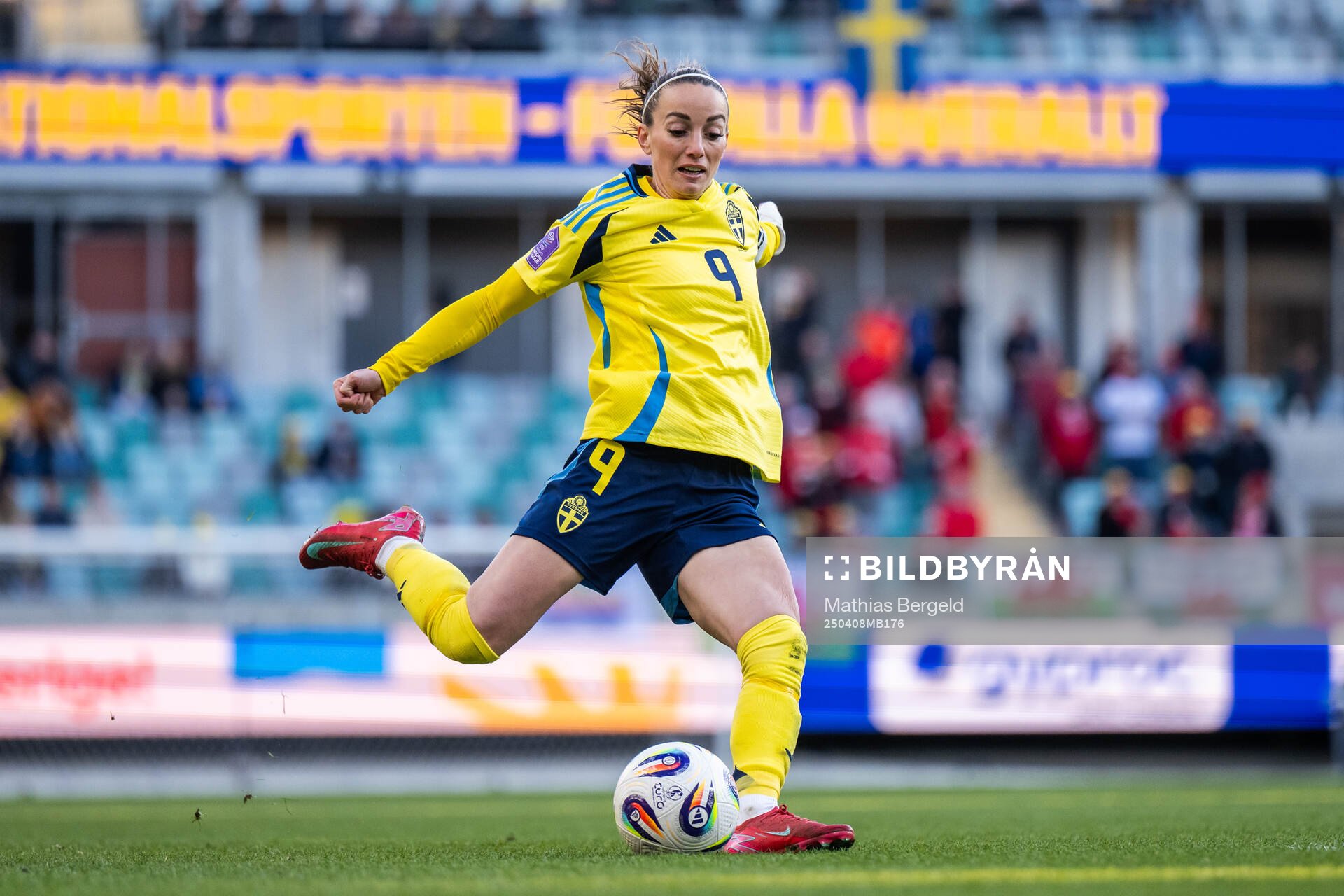 Kosovare Asllani of Sweden