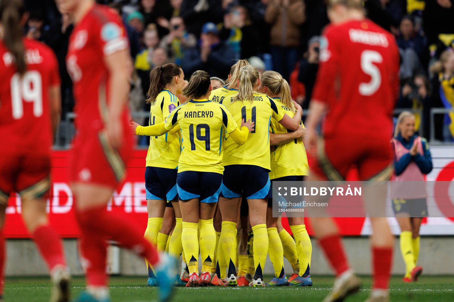 Players of Sweden celebrate the 1-0 goal by Magdalena