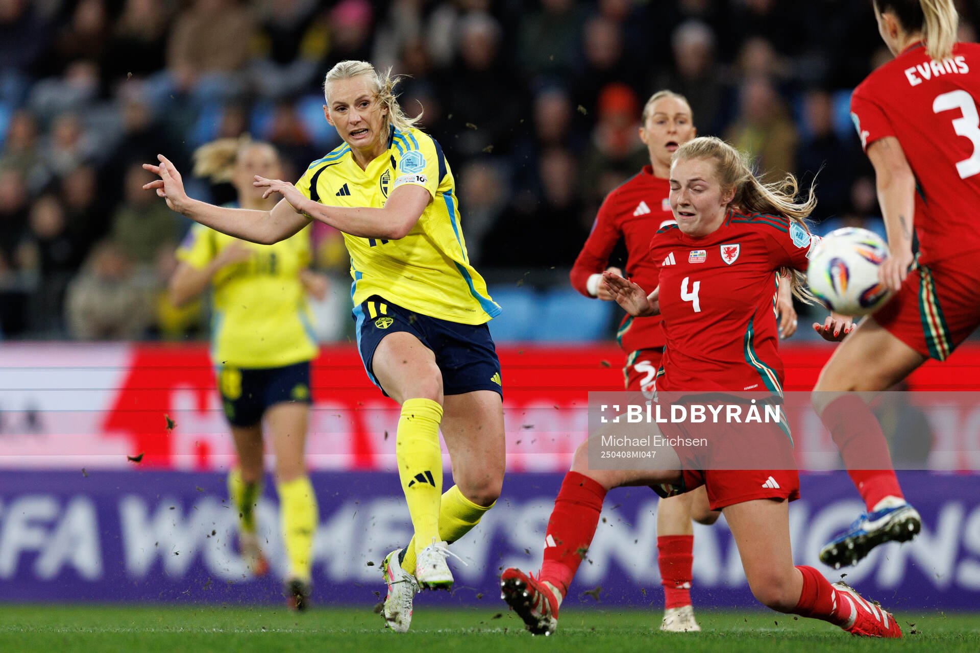 Stina Blackstenius of Sweden and Gemma Evans of Wales