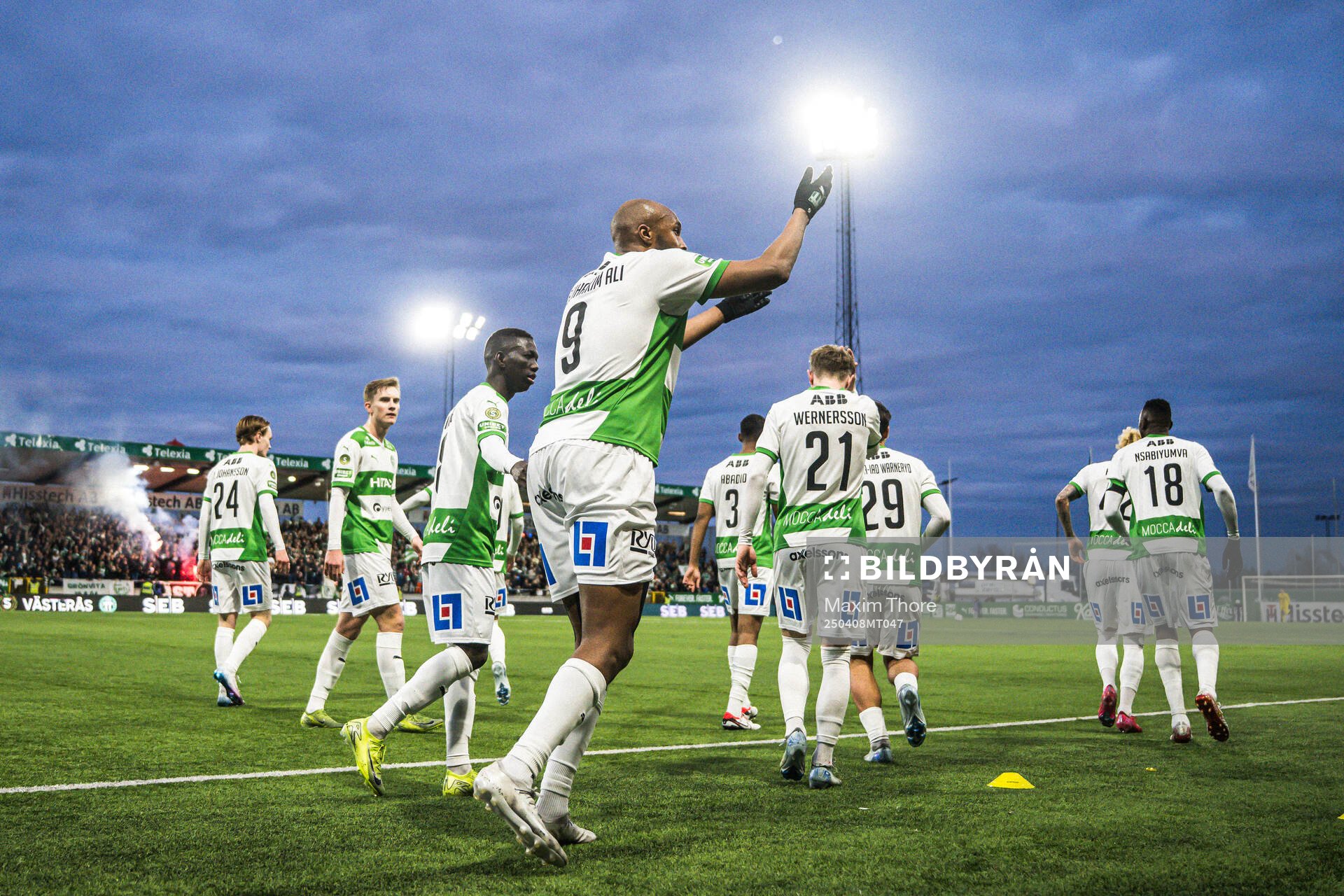 Västerås Jabir Abdihakim Ali jublar efter 1-1 under fotbollsmatchen i Superettan mellan Västerås och Örgryte den 8 april 2025 i Västerås. 