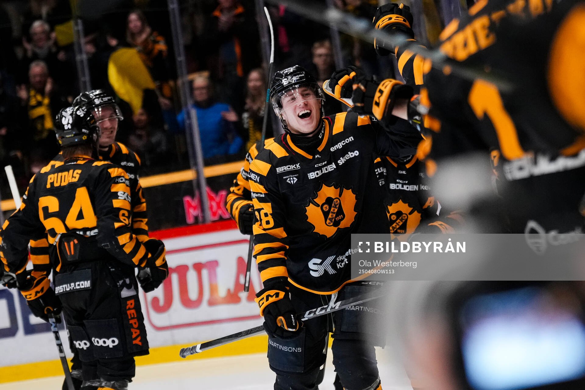 Skellefteås Michael Brandsegg-Nygård jublar