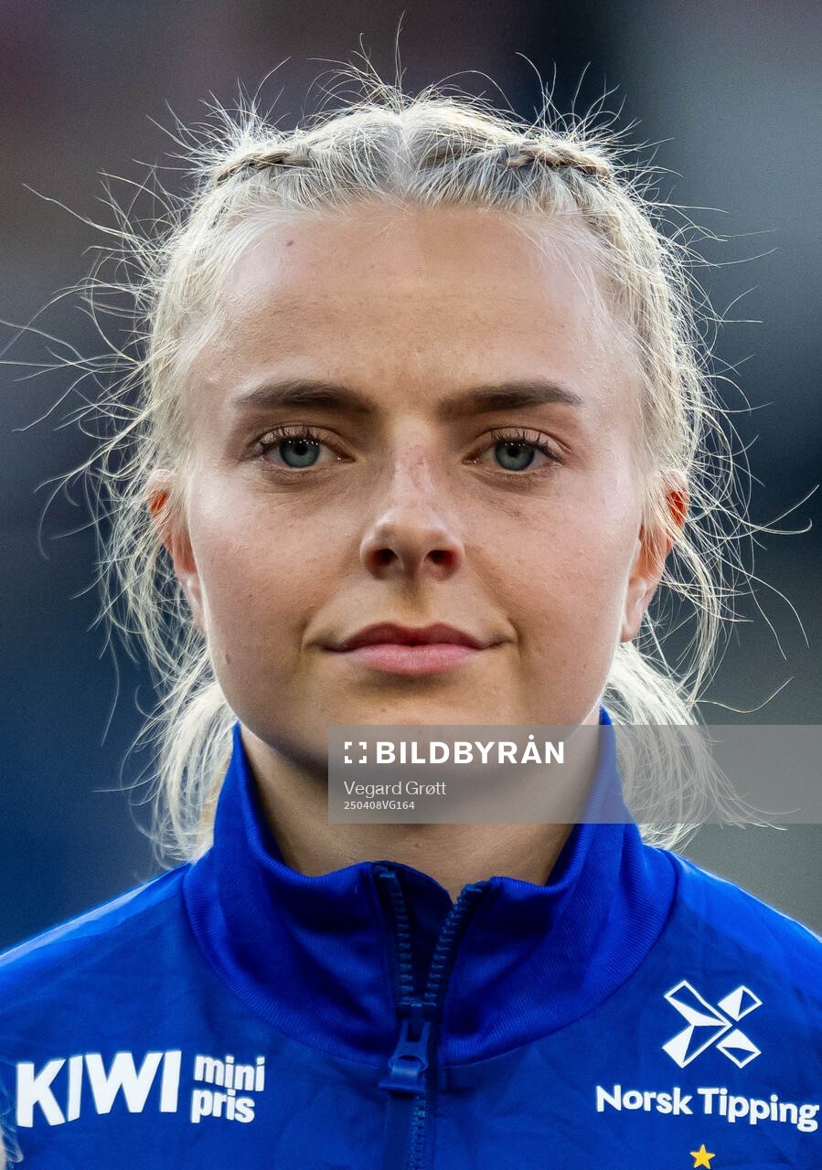 Emilie Woldvik of Norway line up