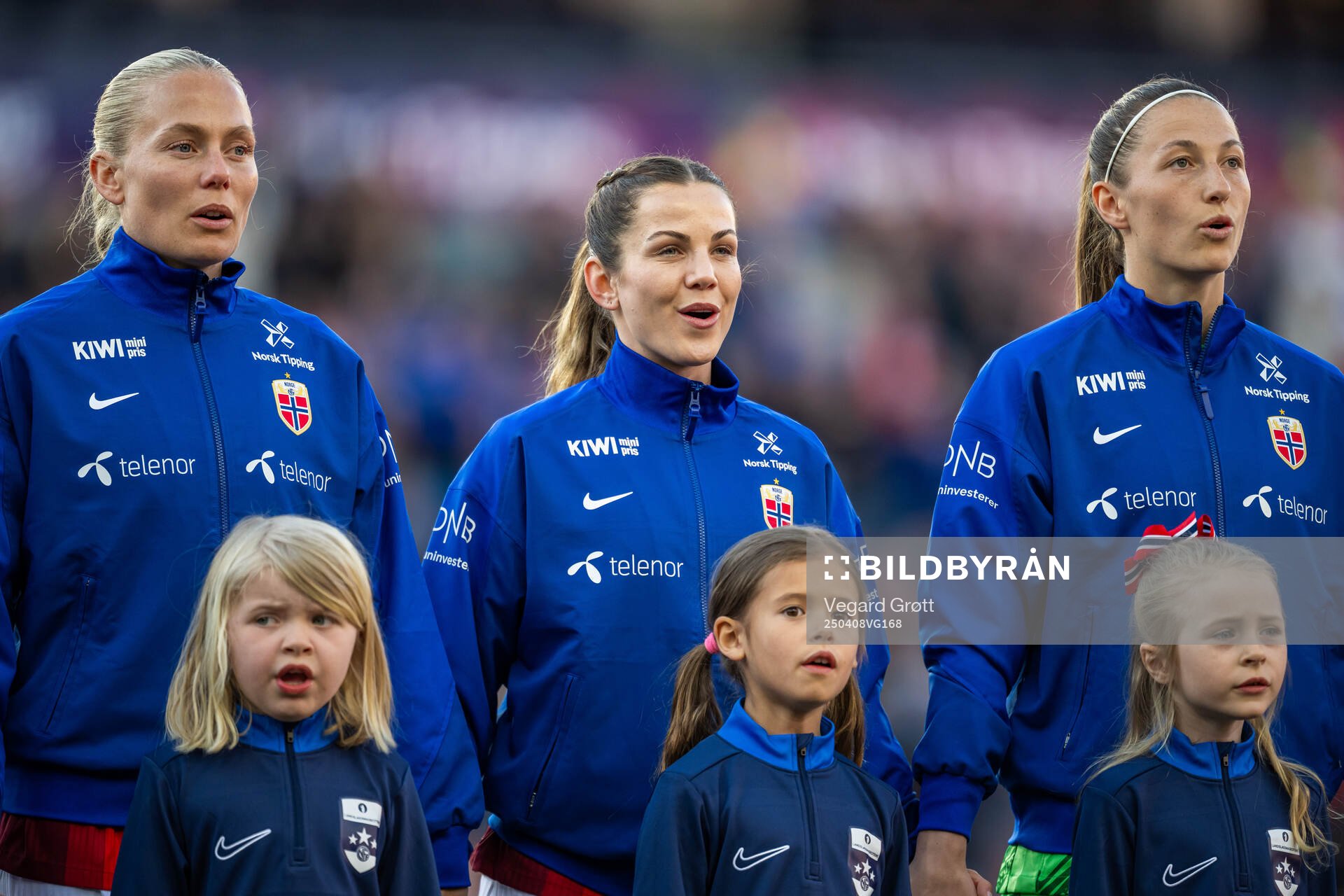 Guro Bergsvand, Tuva Hansen and goalkeeper Cecilie