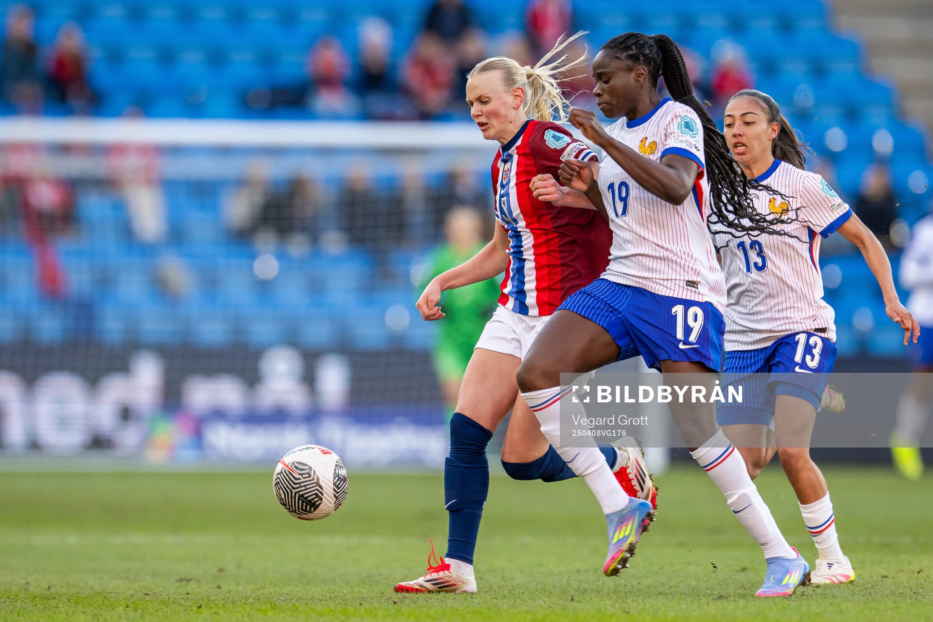 Karina Sævik of Norway and Griedge Mbock Bathy of France
