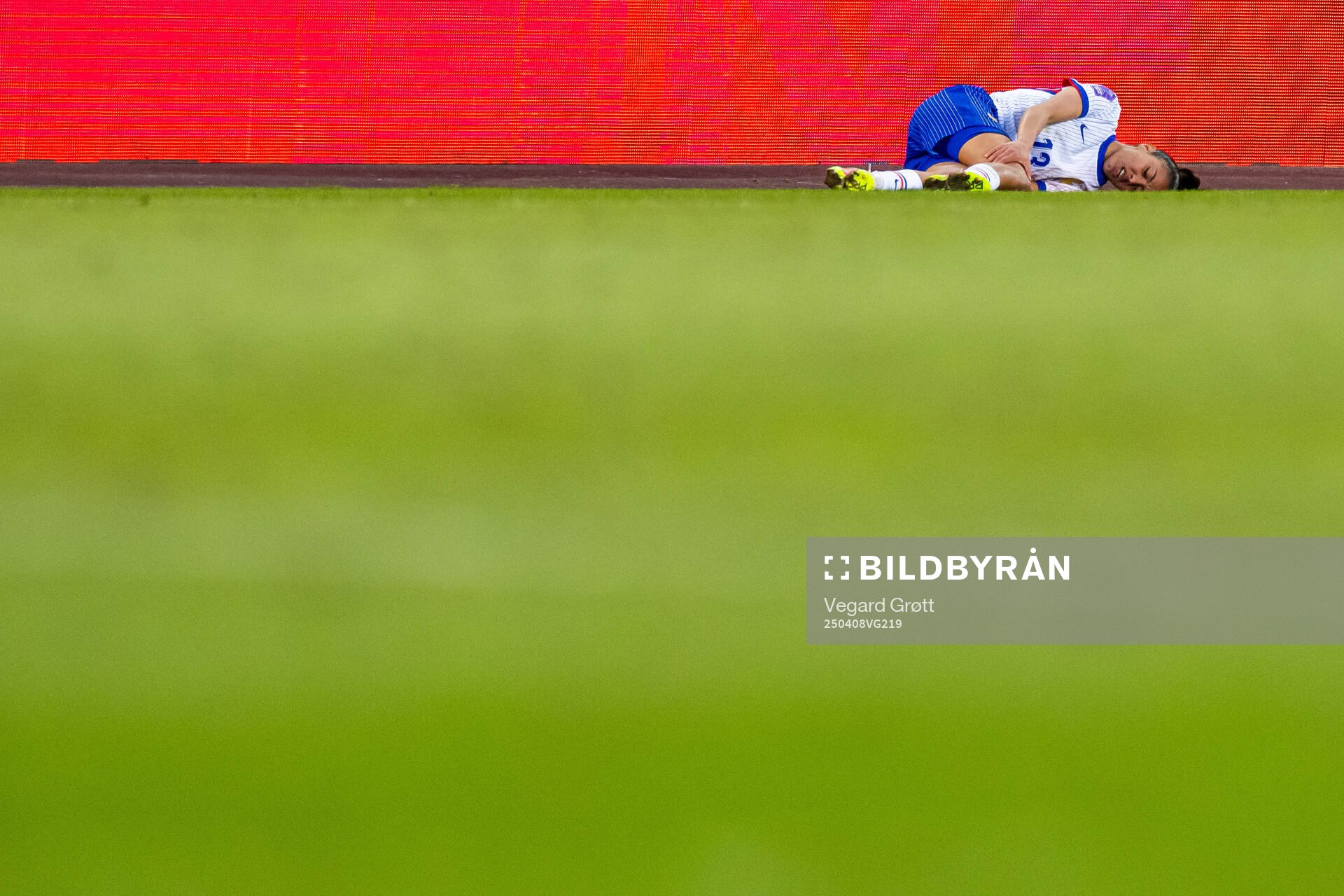 Selma Bacha of France in pain