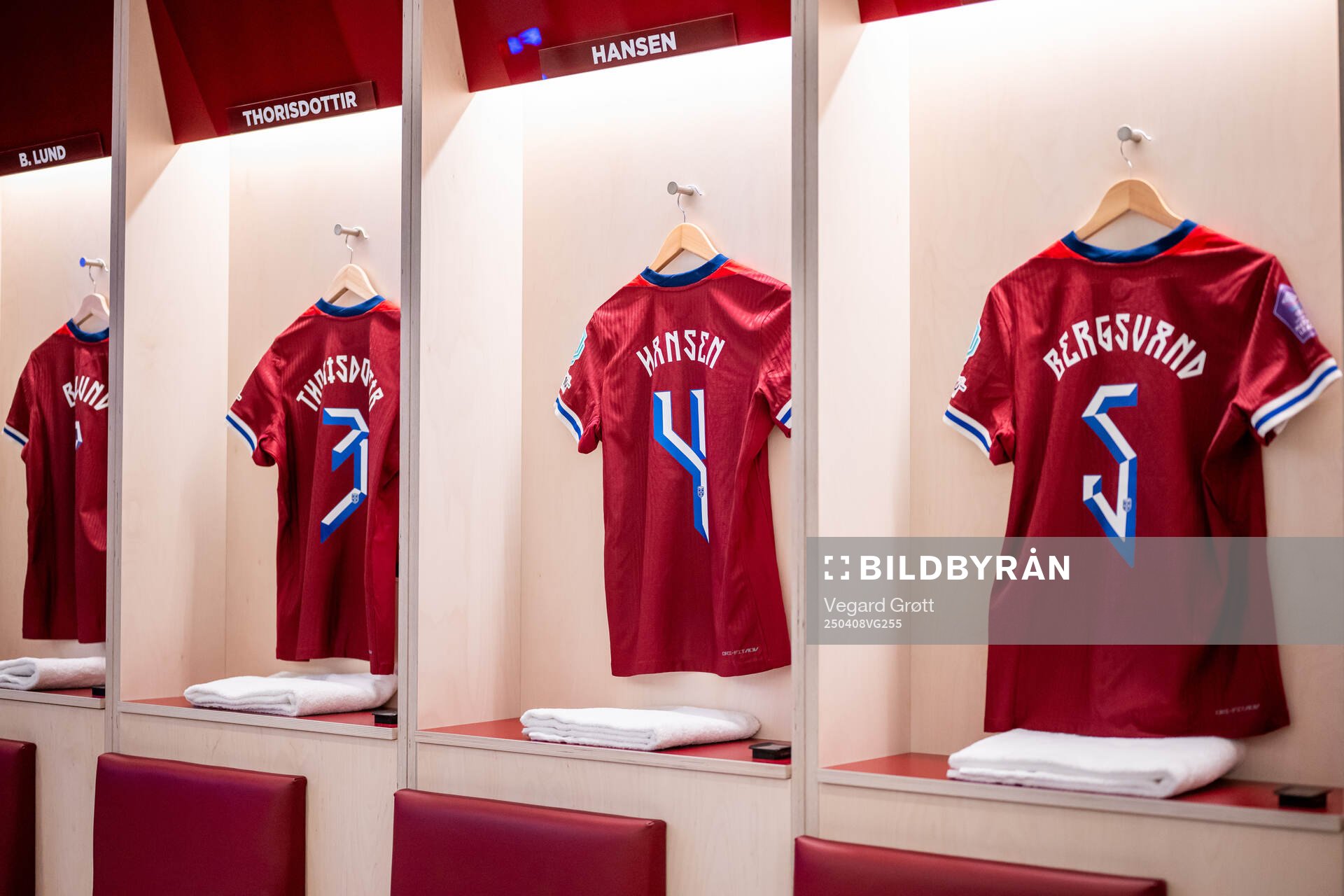 The kits of Maria Thorisdottir, Tuva Hansen and Guro