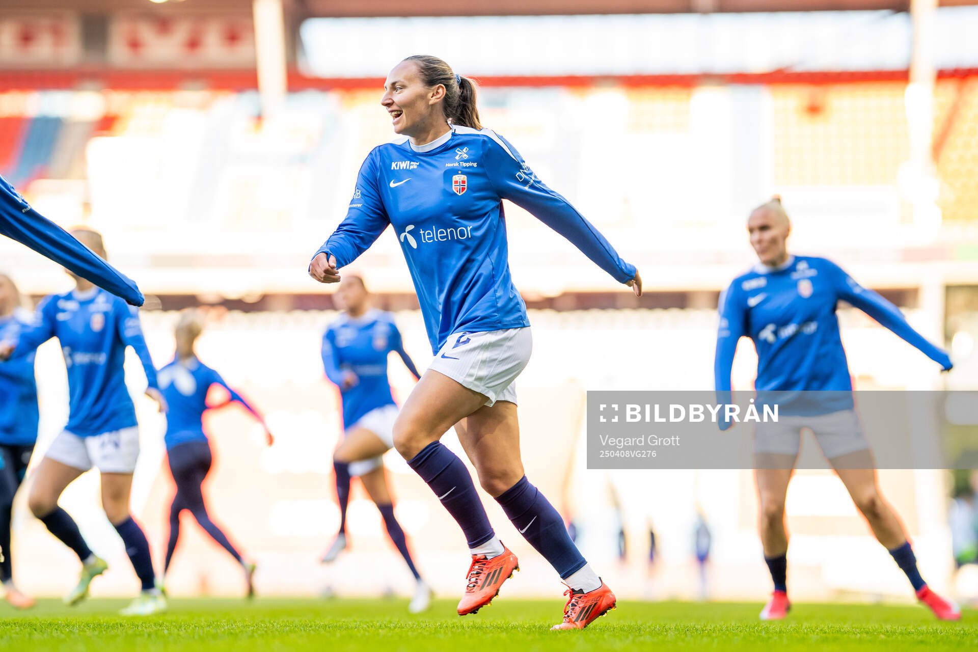 Marit Bratberg Lund of Norway warms up