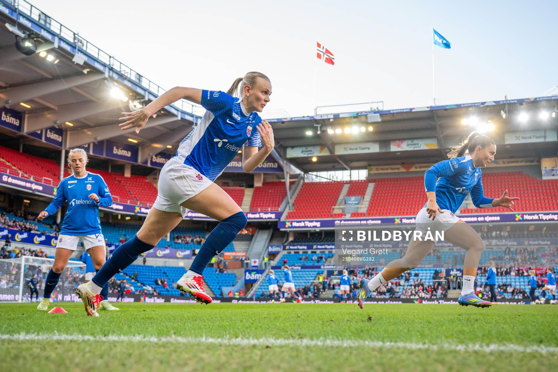 Karina Sævik of Norway warms up