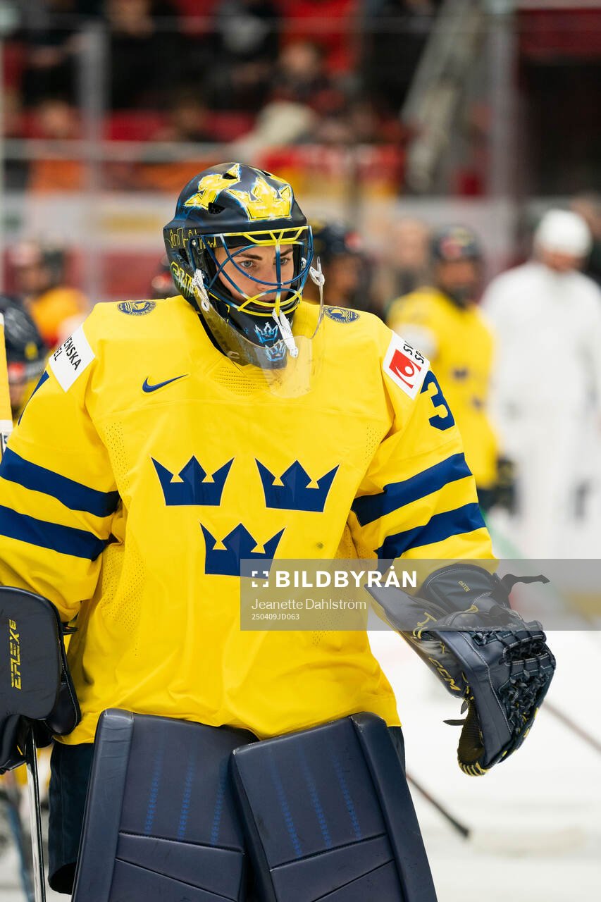 Goaltender Ida Boman of Sweden