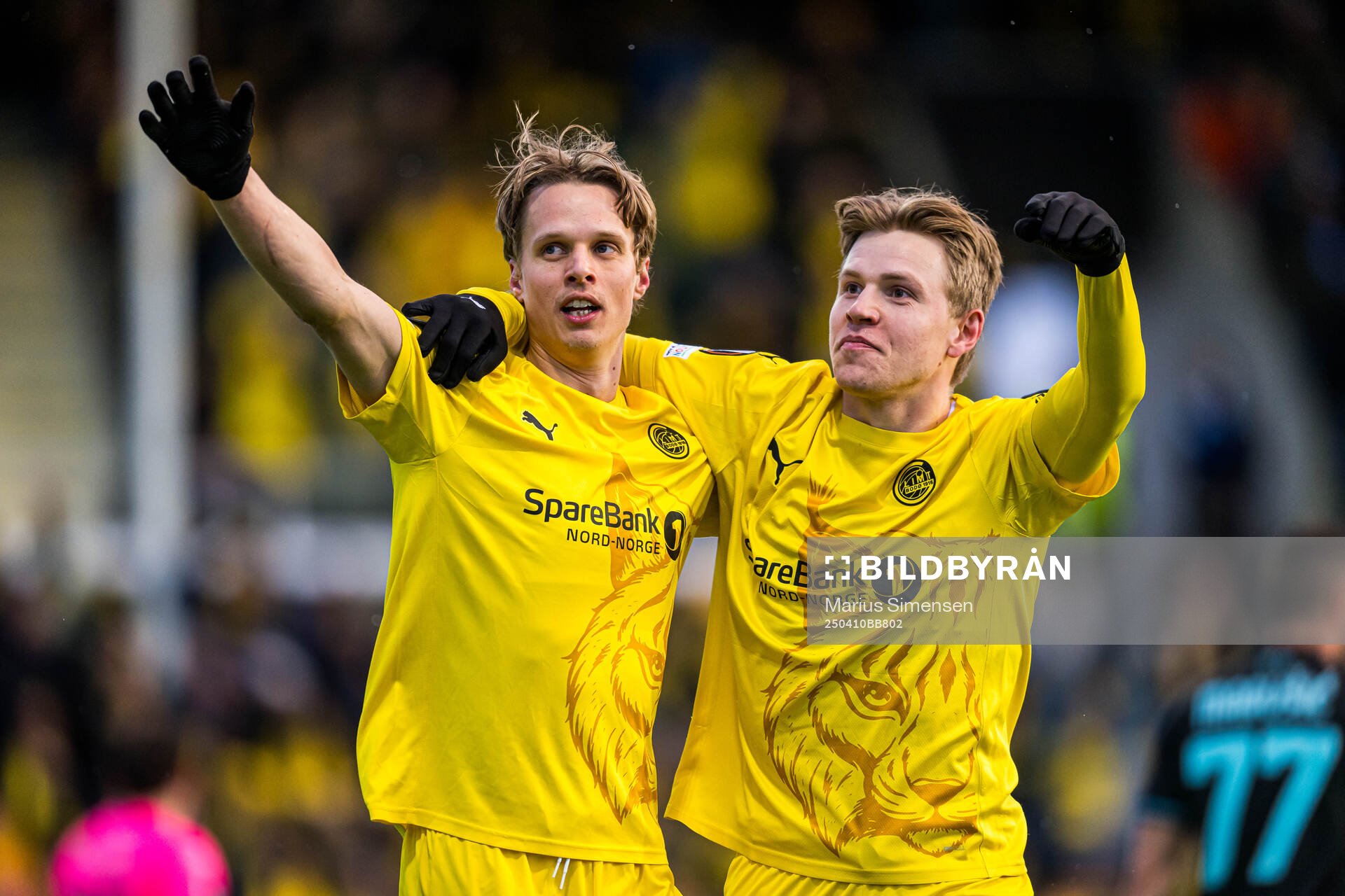 Ulrik Saltnes of Bodø/Glimt celebrates with Jens Petter