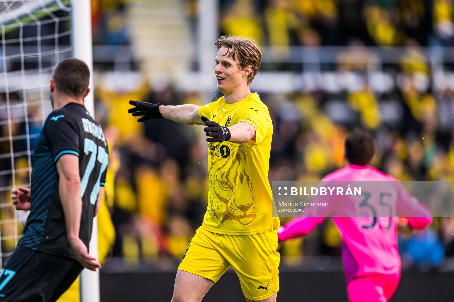 Ulrik Saltnes of Bodø/Glimt celebrates