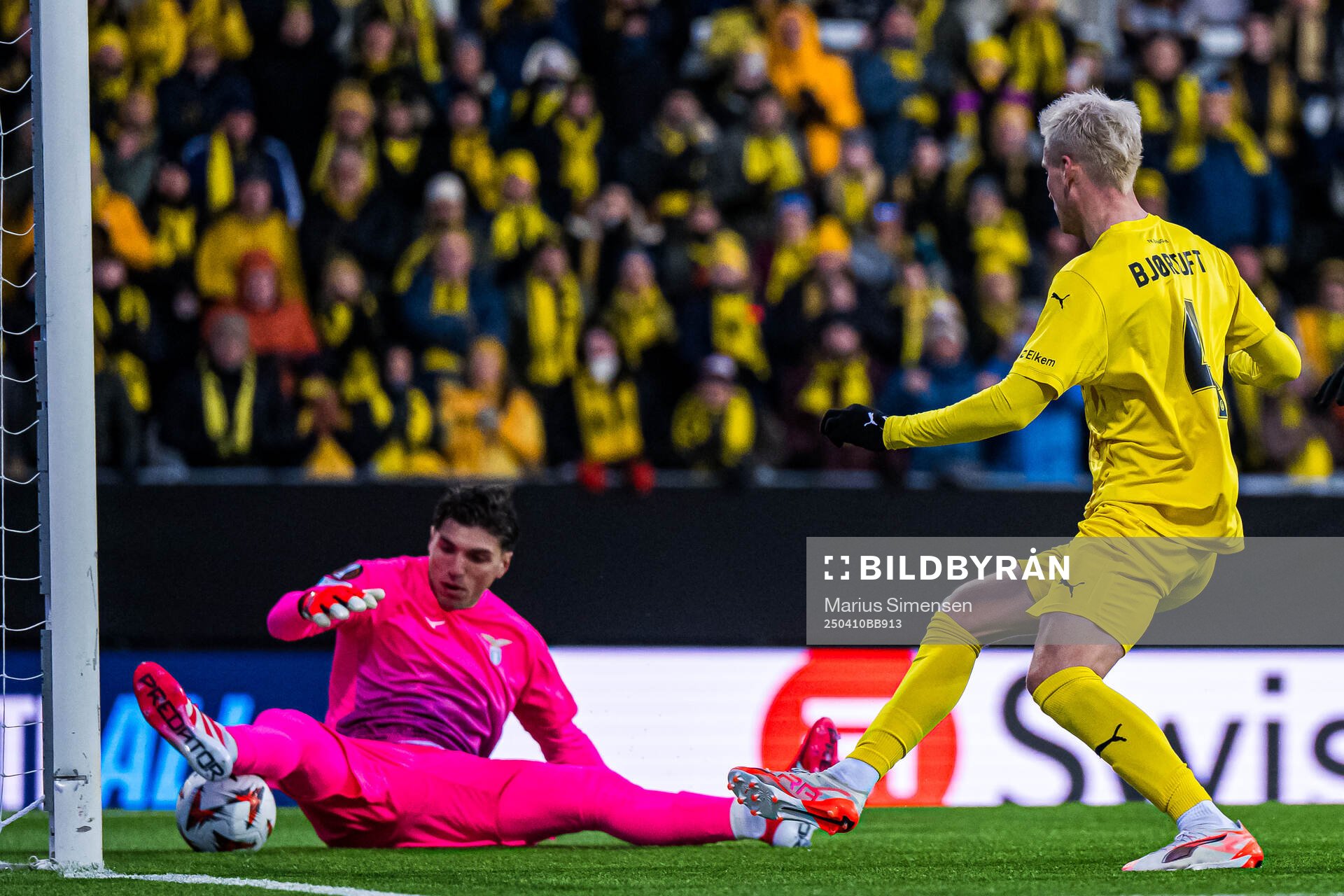 Odin Bjørtuft of Bodø/Glimt missing a chance to score during the UEFA Europa League quarter-final football match between Bodø/Glimt and Lazio on April 10, 2025 in Bodø.