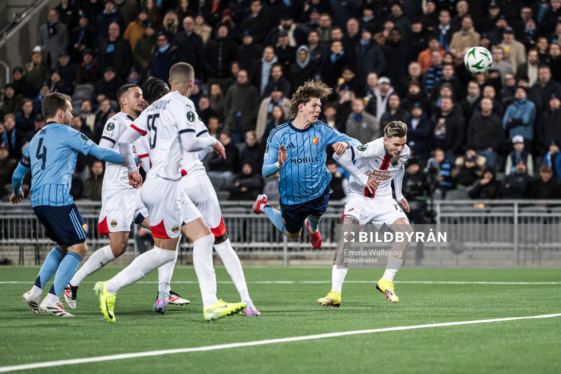 August Priske Flyger of Djurgården and Bendeguz Bolla of