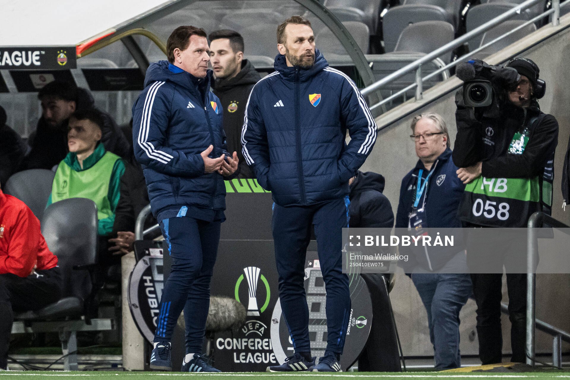 Assistant coach Christer Mattiasson and head coach Jani
