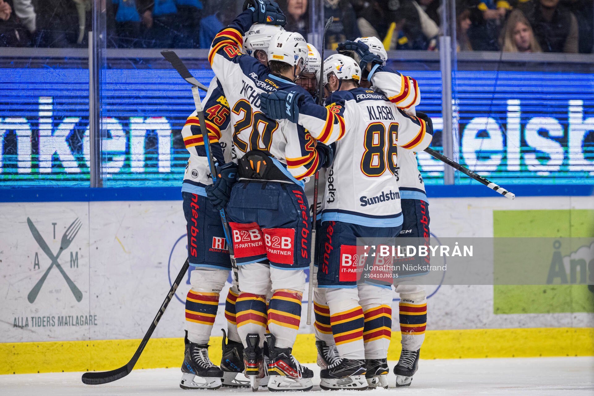 Djurgårdens Anton Frondell jublar