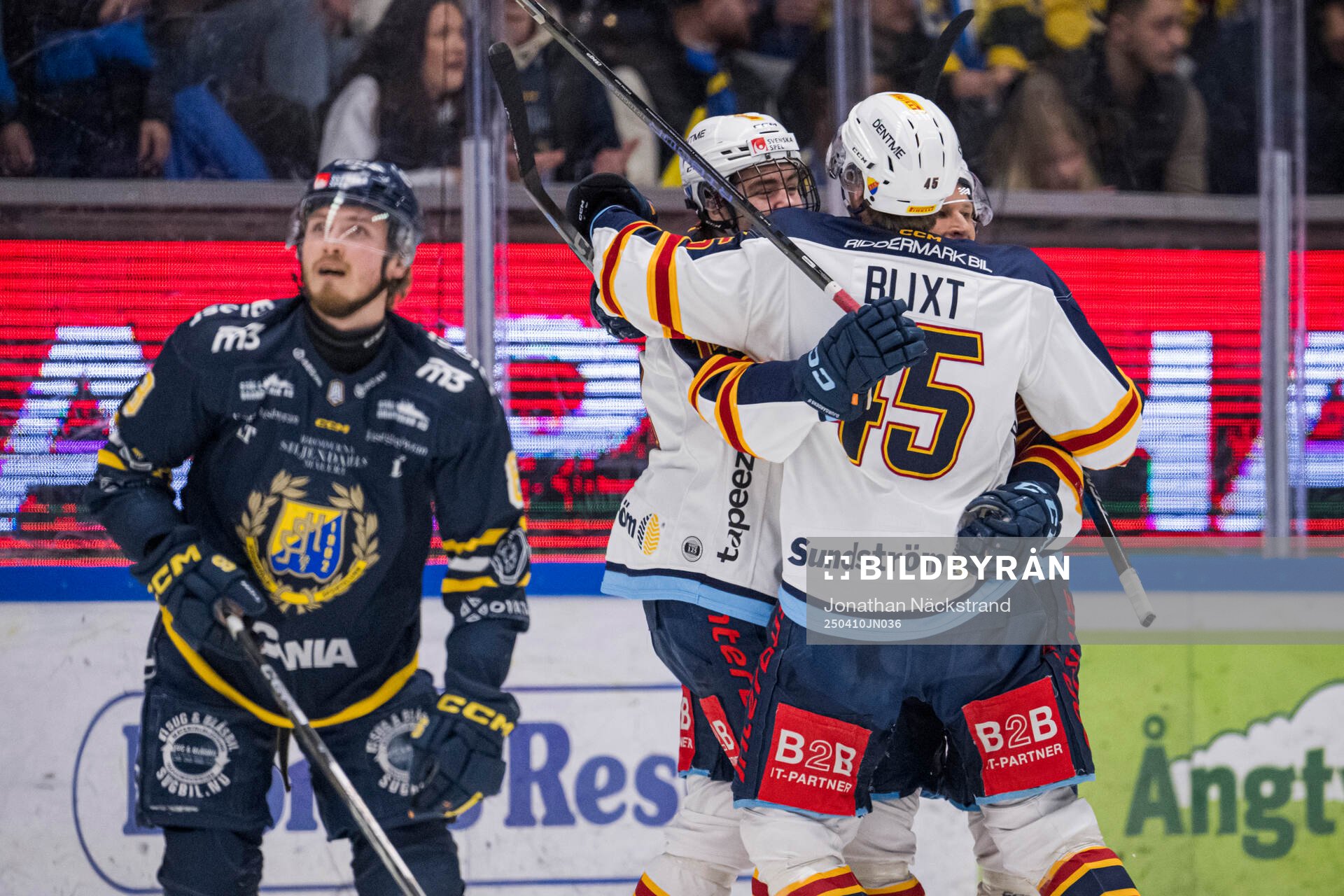 Djurgårdens Anton Frondell jublar