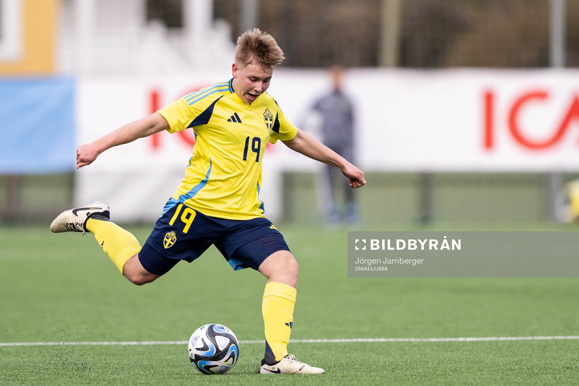 Harry Gruneus of Sweden during the under-17 Future team tournament football match between Sweden and Belgium on April 11, 2025 in Borås.