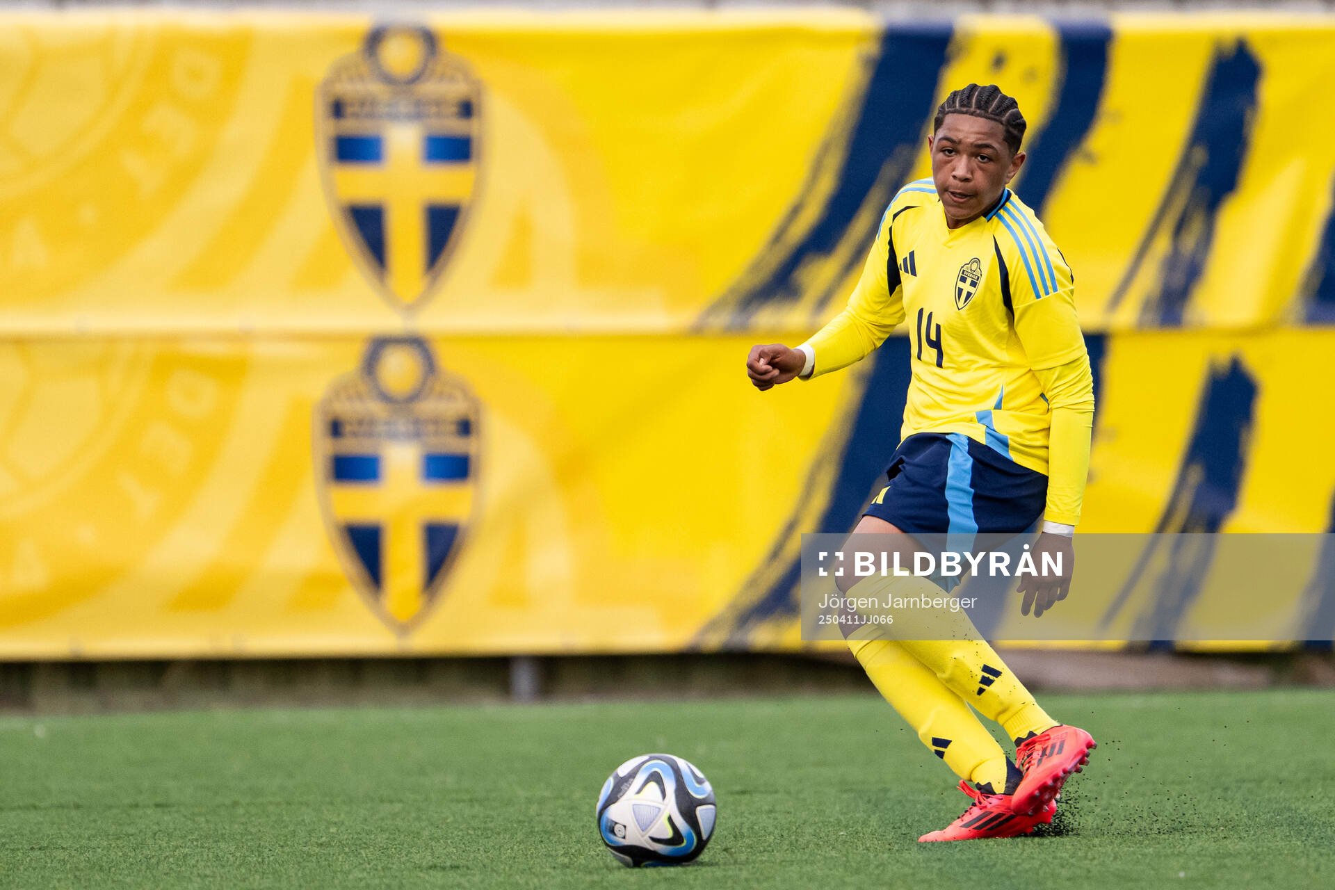 Elliot Mahama Appring of Sweden