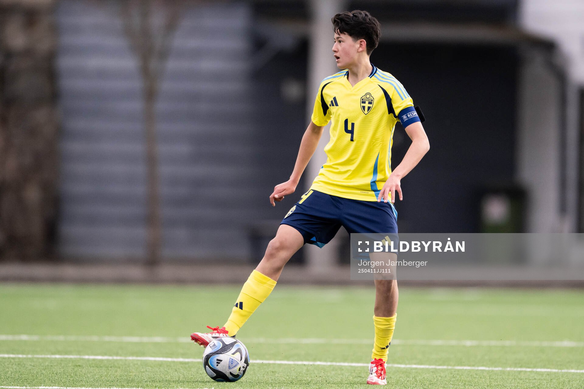 Jonatan Linde of Sweden during the under-17 Future team tournament football match between Sweden and Belgium on April 11, 2025 in Borås.