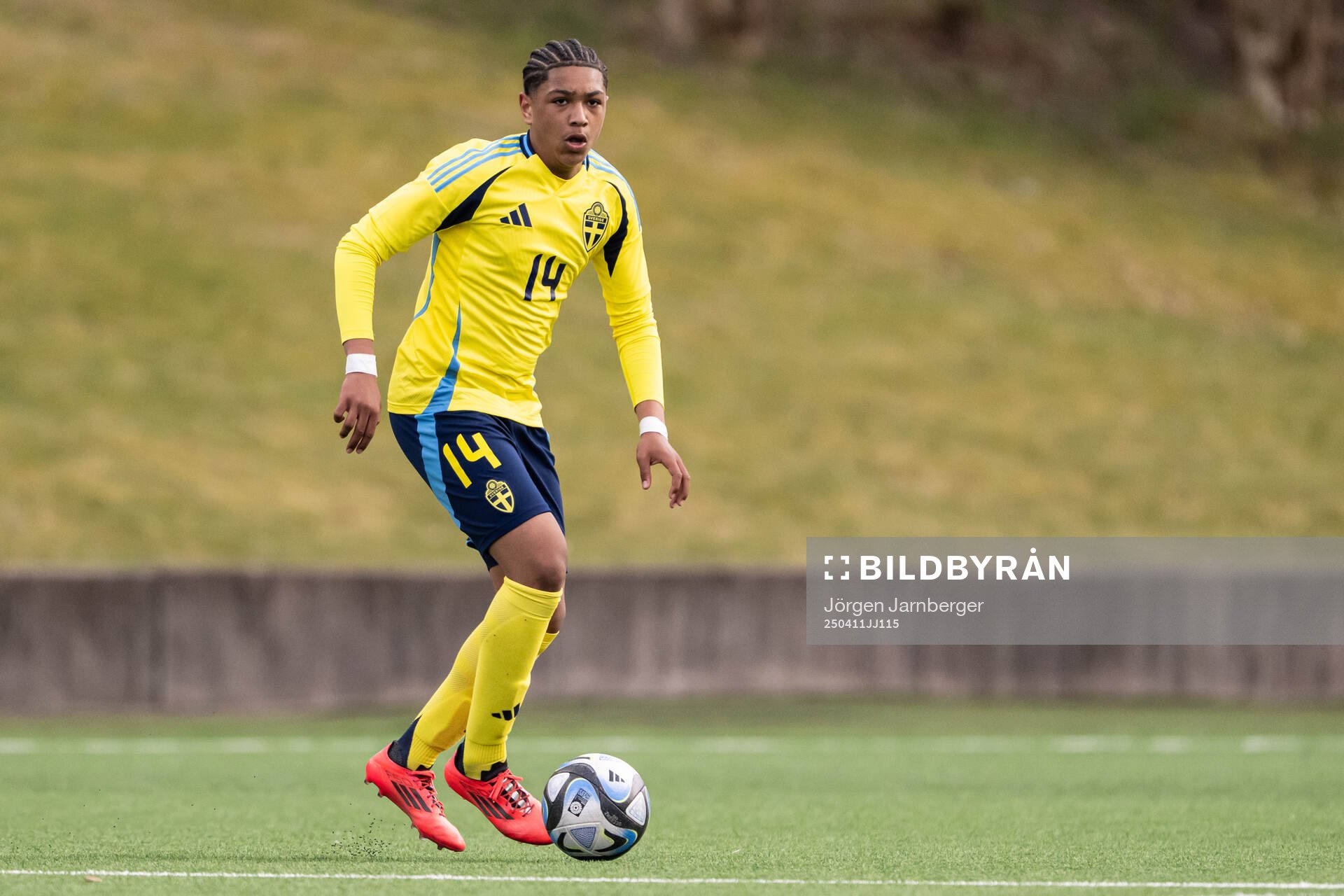 Elliot Mahama Appring of Sweden during the under-17 Future team tournament football match between Sweden and Belgium on April 11, 2025 in Borås.