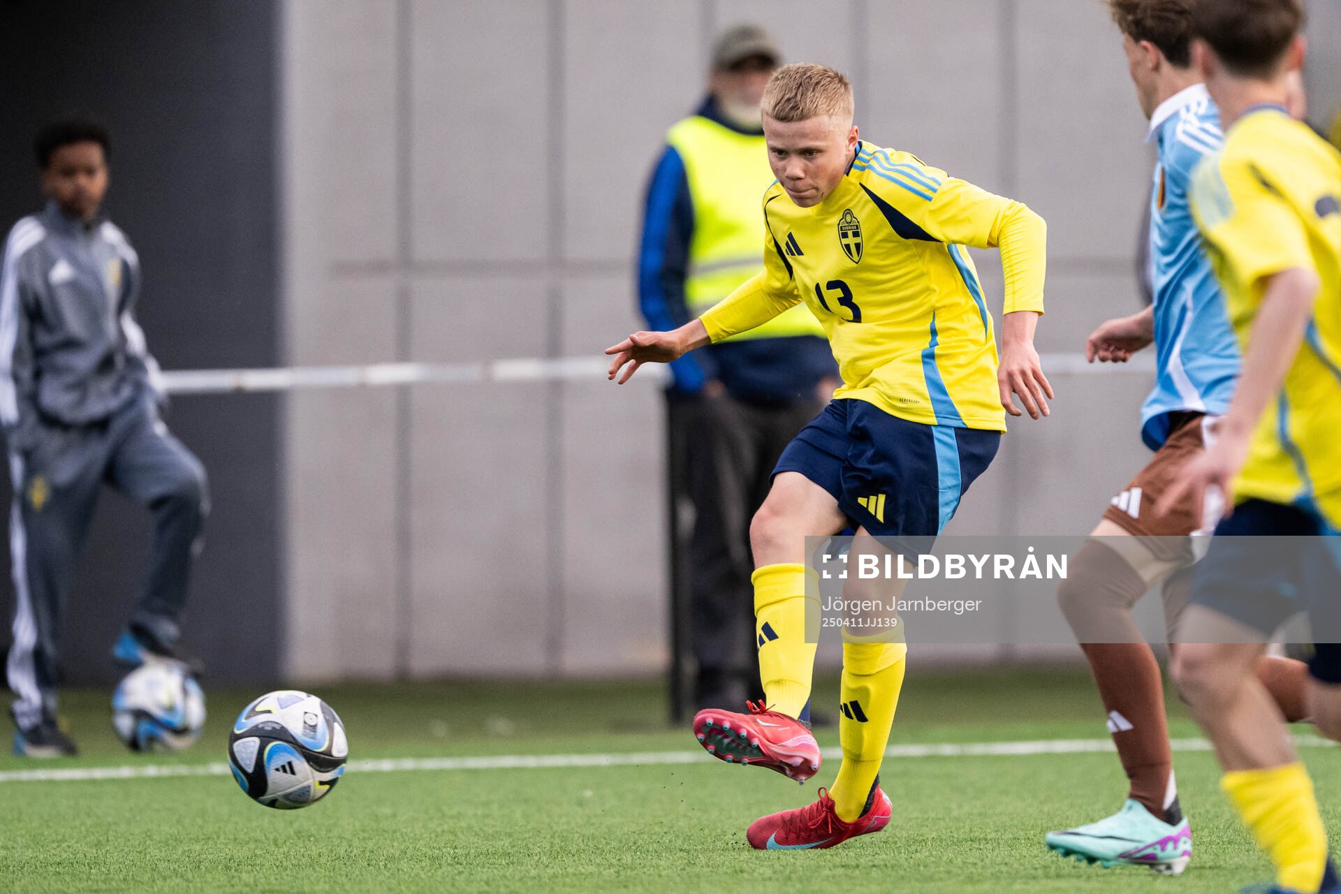 Mijo Johansson of Sweden